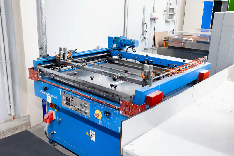 Handsiebdruckmaschine (Siebdruckmaschine) – Halbautomatisches Siebdrucktisch für hochwertige manuelle Druckveredelungen und kleine Auflagen.