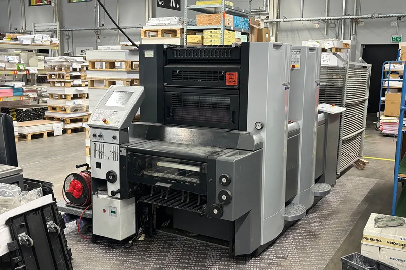 HEIDELBERG SM 52 2 Farben (Druckmaschine) – 2-Farben-Druckmaschine im Kleinformat, ideal für wirtschaftliche Geschäftsdrucksachen und präzise Kleinauflagen.