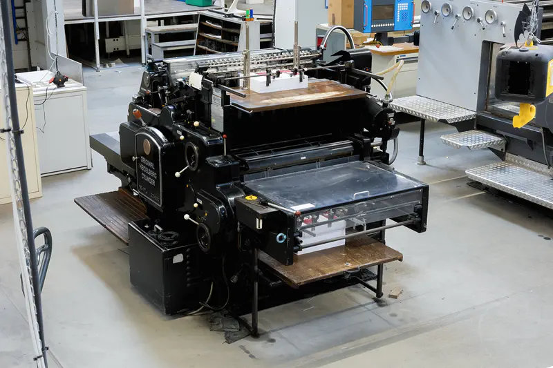Heidelberger Stanzzylinder (Stanzzylinder) – Traditioneller Rund-Flach-Stanzzylinder für präzises Stanzen und Veredeln in der Druckerei Berlin.