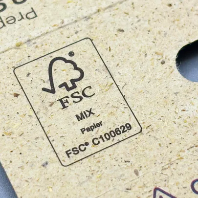 Nachhaltige Druckmaterialien bei X-Press – FSC®-zertifiziertes Papier, biologisch abbaubare Druckfarben und chemiefreie Druckplatten für umweltfreundliche Printprodukte.