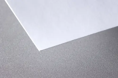 Bilderdruckpapier Magno Satin von SAPPI, perfekt für den Offsetdruck, erhältlich bei der Berliner Druckerei X-Press.