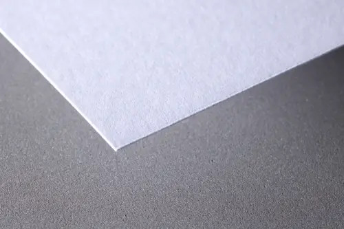 Naturpapier Soporset Preprint von Soporcel, speziell für vorgedruckte Inhalte entwickelt, erhältlich bei der Berliner Druckerei X-Press.
