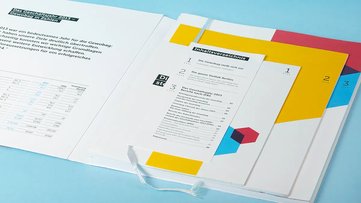 Klebebindung trifft Funktion – Buch mit integrierter Lesemarkierung und separat konfektionierten Einlegern