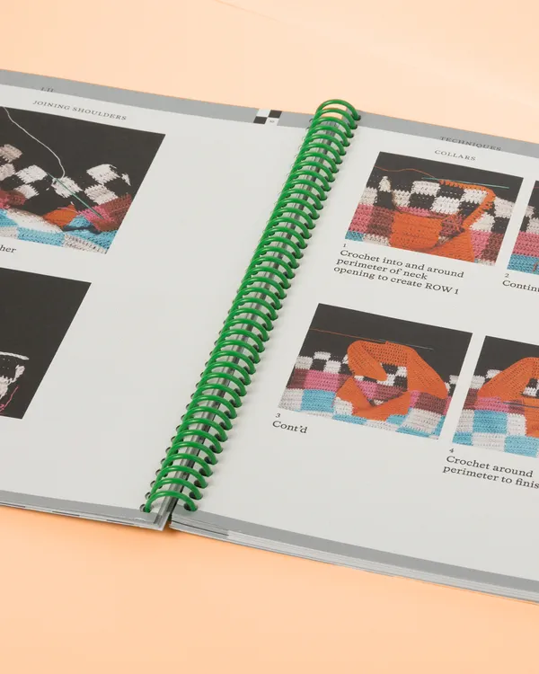 Buch mit auffälliger Spiralbindung und veredeltem Umschlag – Offsetdruck auf hochwertigem Bilderdruckpapier