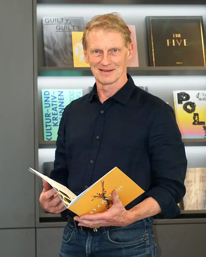 Gerhard Gerke aus der Abteilung Beratung mit der Funktion Kundenberatung bei der Druckerei X-Press in Berlin